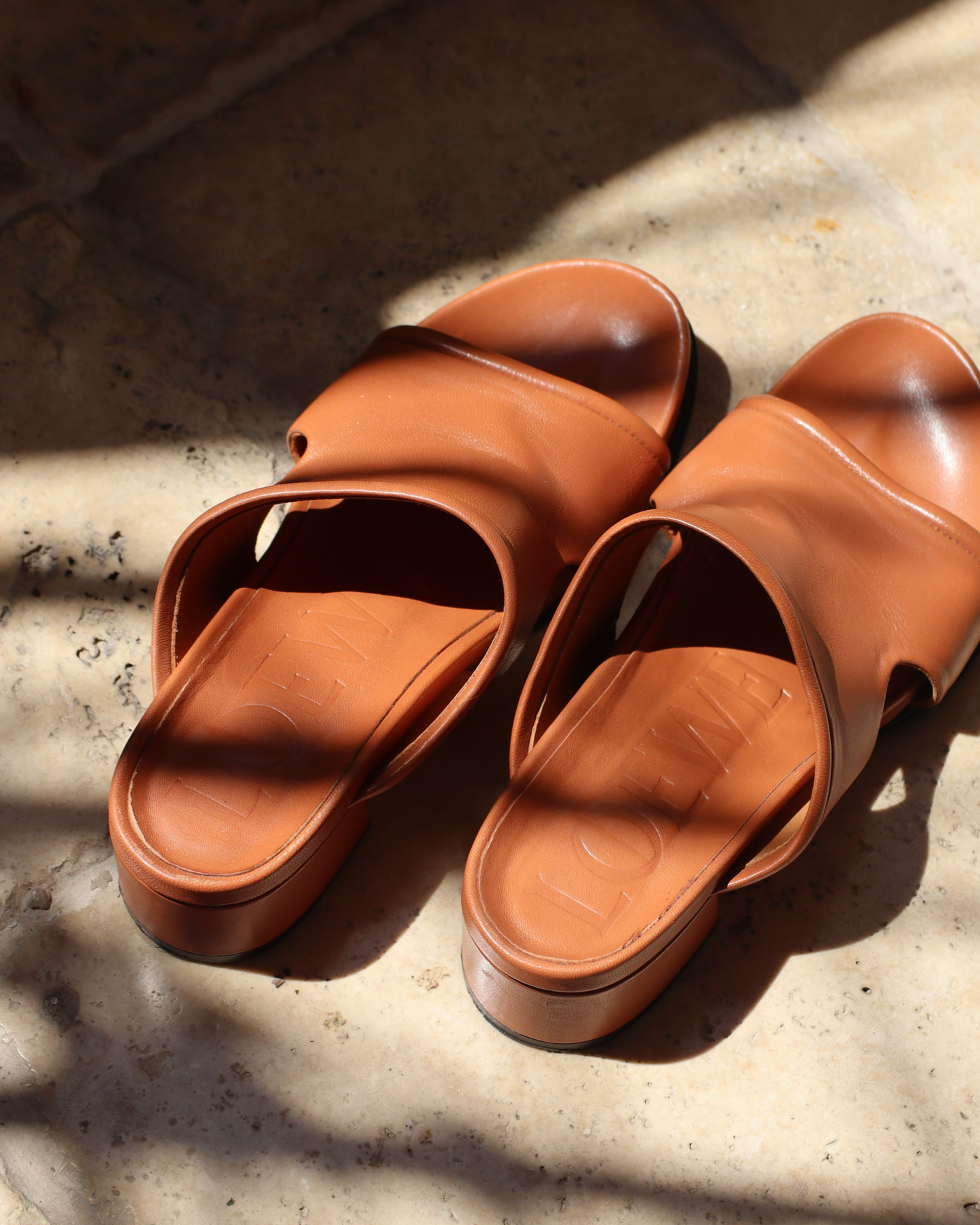 LOEWE LEATHER SANDALS