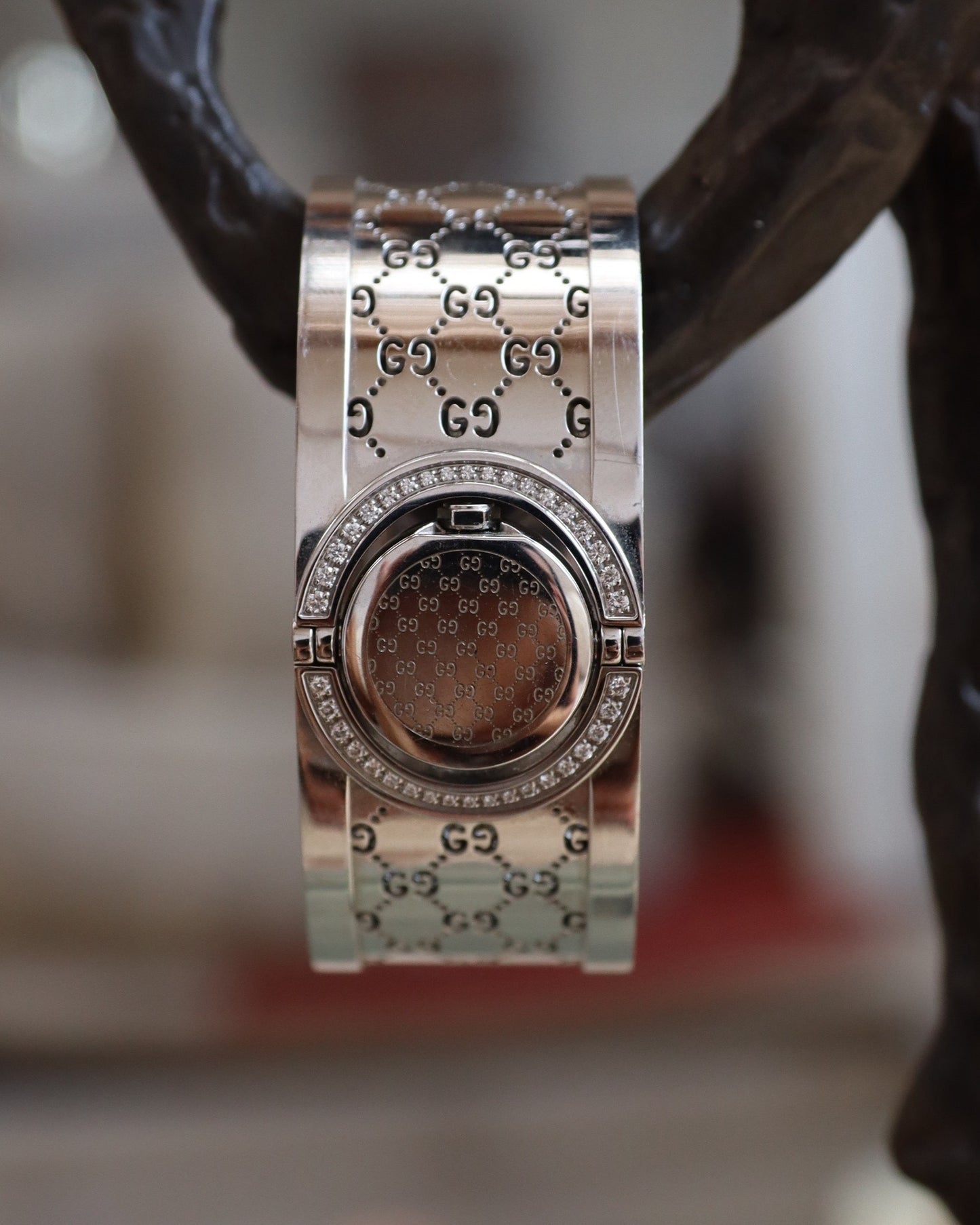 Gucci Twirl Watch with Brilliance and Steel