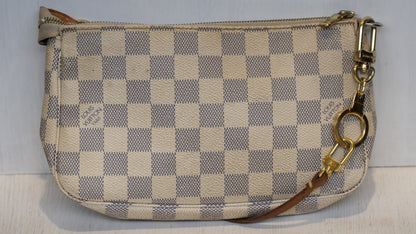 Louis Vuitton Pochette accessoire Damier Azur