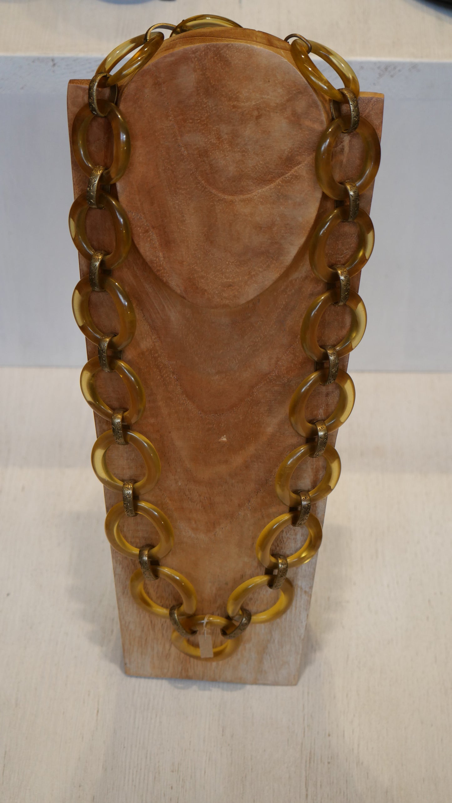 Nina Ricci necklace bold long chain